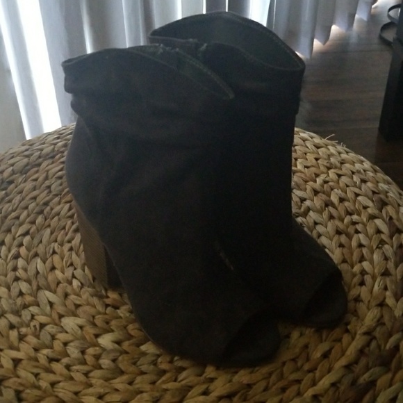 Ispark bootie - Picture 1 of 1